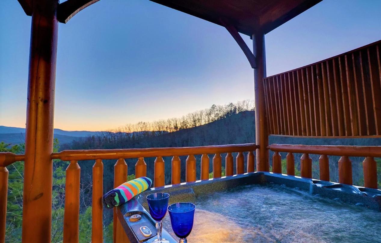 A Natural High Pigeon Forge Exterior foto