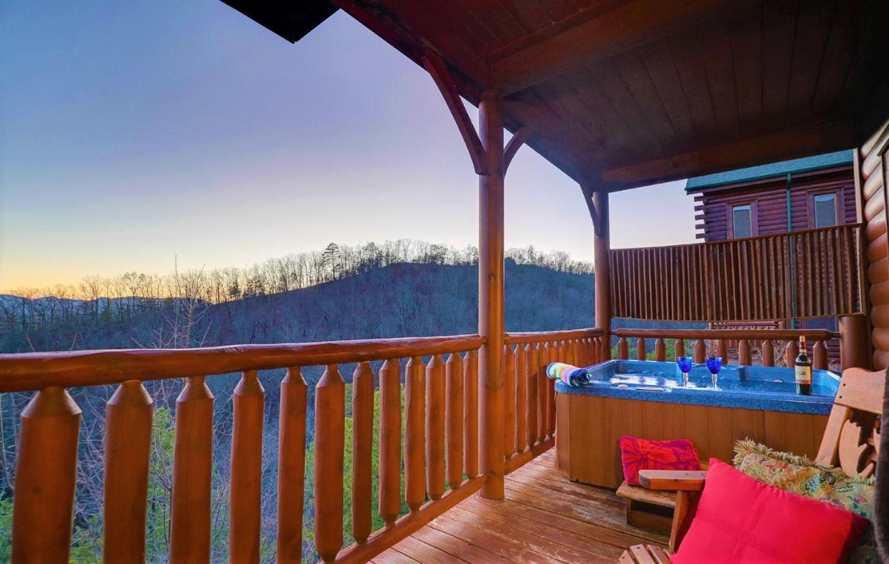 A Natural High Pigeon Forge Exterior foto